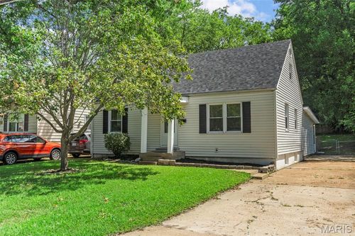 3724 Gordon Ave, Saint Louis, MO, 63114-4008 | Card Image