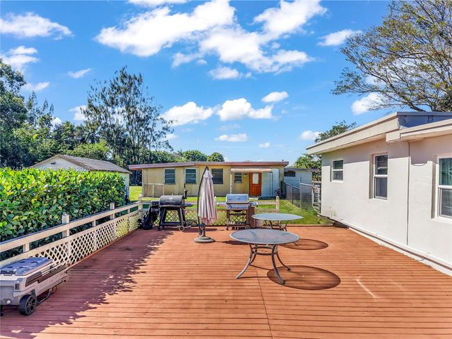 1601 Sw 117 Th Ave, House other with 4 bedrooms, 3 bathrooms and null parking in Davie FL | Image 5