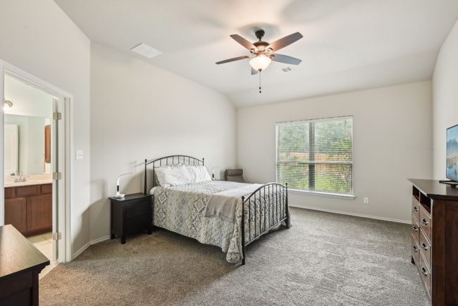 7909 Sunrise Ravine Pass, House other with 4 bedrooms, 3 bathrooms and 4 parking in Lago Vista TX | Image 12