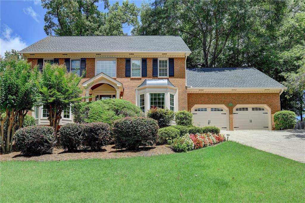Mallard Lake Dr, Marietta, GA 30068