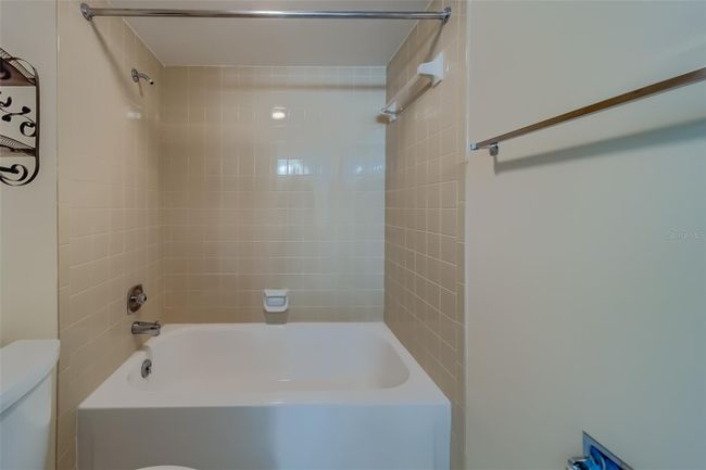 APT-8326 - 14255 Rosemary Ln, Condo with 2 bedrooms, 2 bathrooms and null parking in LARGO FL | Image 14