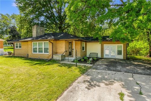 16805 Sunset Drive, Independence, MO, 64057 | Card Image