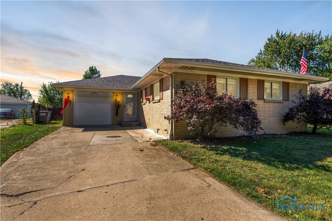 San Juan Dr, Toledo, OH 43612