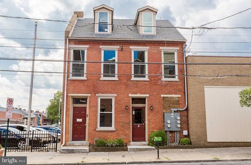 2-218 W King St, LANCASTER, PA, 17603-4597 | Card Image