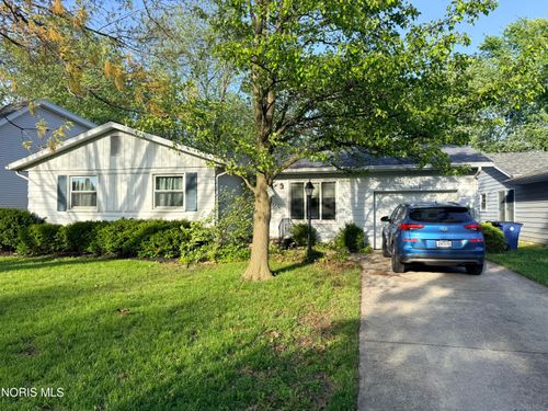 1060 Village Dr, Bowling Green, OH, 43402-1231 | Card Image