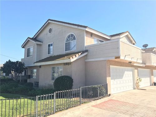 d-11604 Walcroft St, Lakewood, CA, 90715-1143 | Card Image