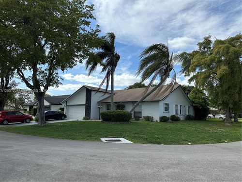 7003 Nw 40th Pl, Coral Springs, FL, 33065 | Card Image