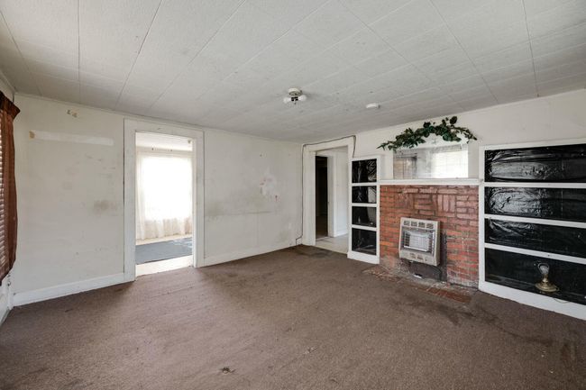 8615 Highway 301, House other with 2 bedrooms, 1 bathrooms and null parking in TRENTON GA | Image 6
