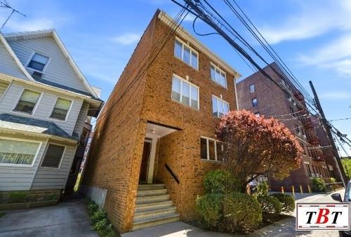 1555 E 13th St, Brooklyn, NY, 11230-7105 | Card Image