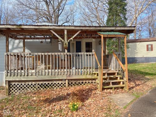 3955 Deer Ct, Columbus, IN, 47201-9075 | Card Image
