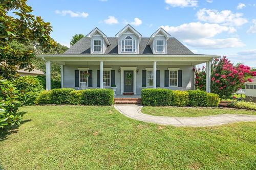 5527 Willow Oak Dr, Baxter, TN, 38544-3718 | Card Image