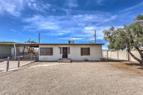 10 California Way, Henderson, NV, 89015-7011 | Card Image