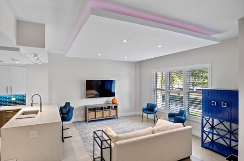 107-2609 Ne 14th Ave, Wilton Manors, FL, 33334-4383 | Card Image