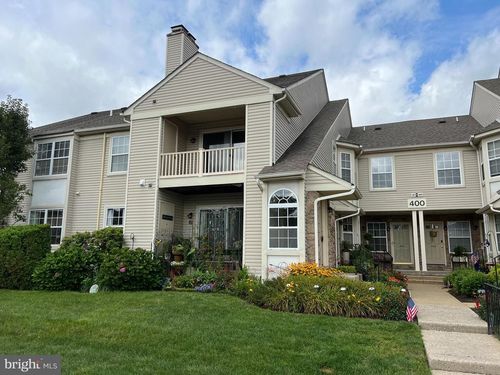 402-402 Bedford Ct, QUAKERTOWN, PA, 18951-3760 | Card Image
