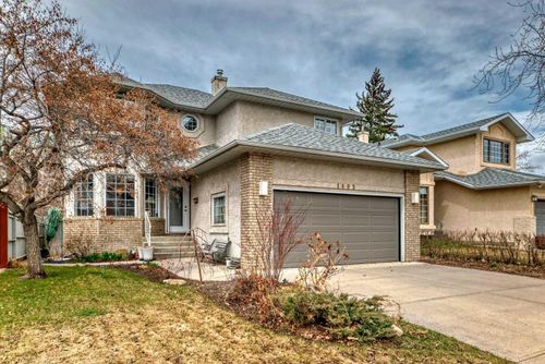 1603 St Andrews Place Nw, Home with 5 bedrooms, 3 bathrooms and 6 parking in Calgary AB | Card Image