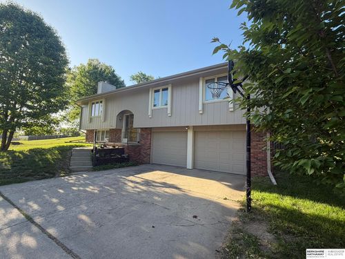 14421 Weir Plz, Omaha, NE, 68137 | Card Image