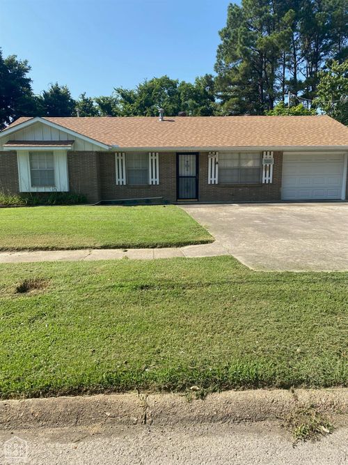 3211 Baswell St, Jonesboro, AR, 72401-5462 | Card Image