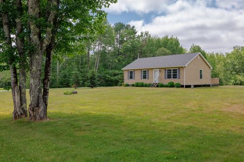 7 Riley'S Way, Lamoine, ME, 04605 | Card Image
