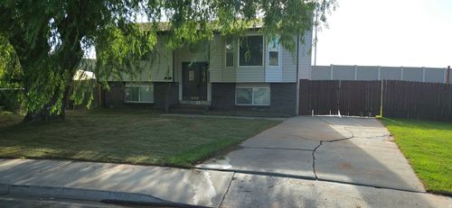 3751 W 2925 S, West Valley City, UT, 84120-6312 | Card Image