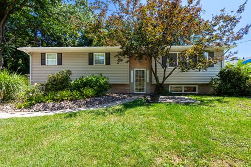2684 1st Street, East Moline, IL, 61244 | Card Image