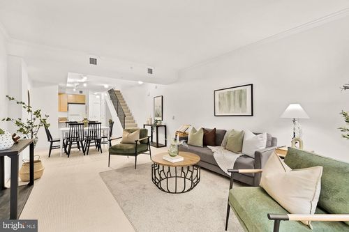 apt-447-616 E St Nw, WASHINGTON, DC, 20004-2284 | Card Image
