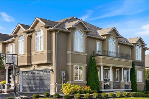 160 Penny Lane, Stoney Creek, ON, L8J0E2 | Card Image