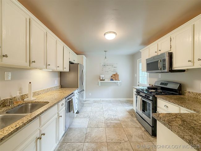 1312 Oak Ave, House other with 3 bedrooms, 2 bathrooms and null parking in Ada OK | Image 16