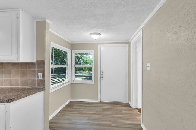 214 Hill Ln, House other with 3 bedrooms, 2 bathrooms and null parking in Red Oak TX | Image 11