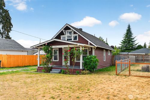 520 12th St Se, Puyallup, WA, 98372-3336 | Card Image