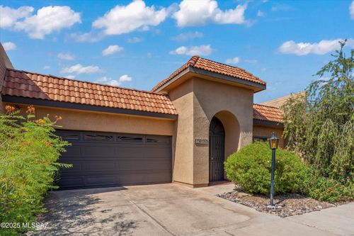5013 E South Regency Cir, Tucson, AZ, 85711-3042 | Card Image
