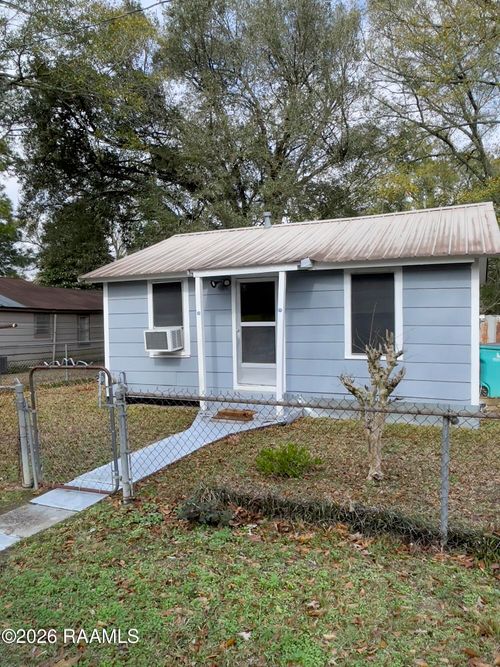 127 Legion Ln, Opelousas, LA, 70570-1147 | Card Image