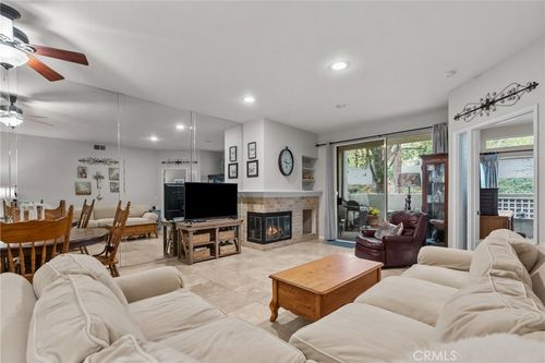 107-23975 Arroyo Park Dr, Valencia, CA, 91355-3727 | Card Image