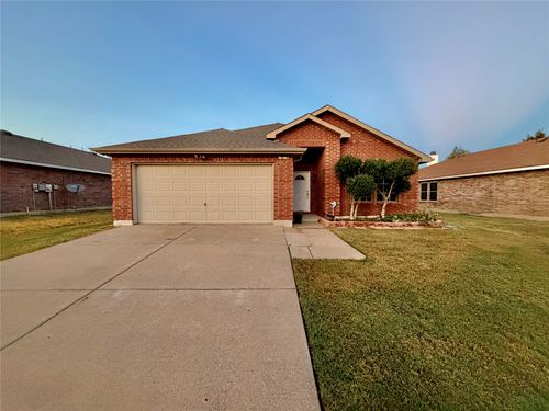 8107 Stowe Springs Lane, Arlington, TX, 76002 | Card Image