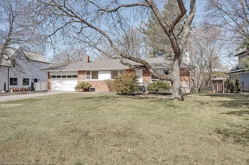 2063 Glenforest Cres, Oakville, ON, L6J2G5 | Card Image