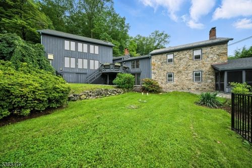 182 Musconetcong River Rd, Washington, NJ, 07882-3011 | Card Image