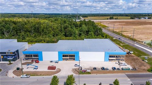 {{alt}} | Card Image