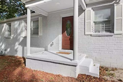 2533 Godfrey Dr Nw, Atlanta, GA, 30318-7405 | Card Image