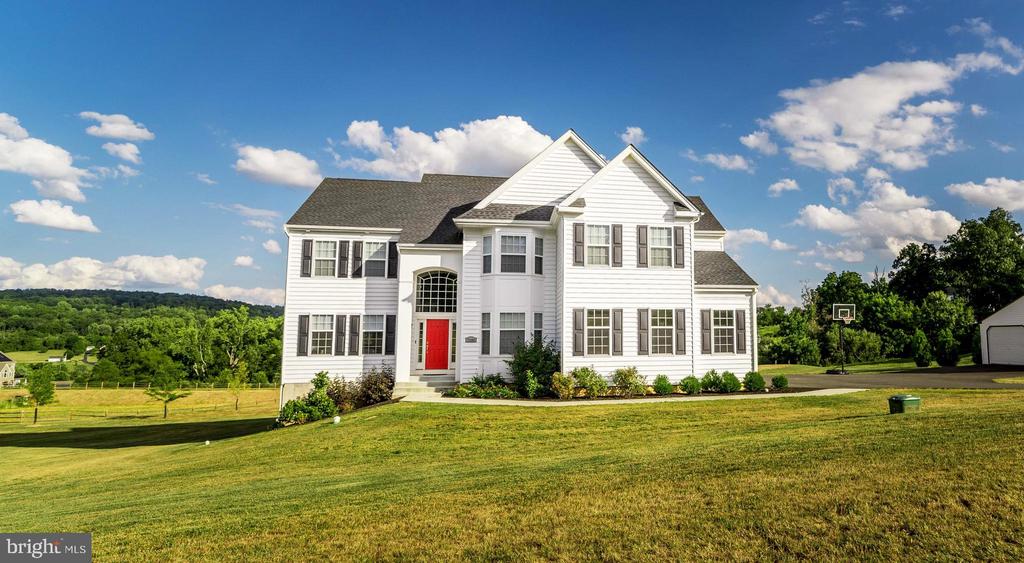 Mount Vernon Dr, Zionsville, PA 18092