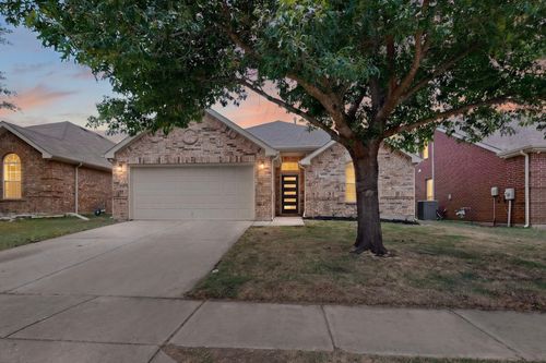 336 Mystic River Trl, Fort Worth, TX, 76131-4551 | Card Image
