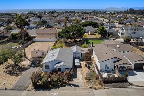 355 N 5th St, Grover Beach, CA, 93433-1617 | Card Image