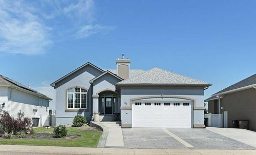 96 Greystone Close E, Brooks, AB, T1R1M1 | Card Image