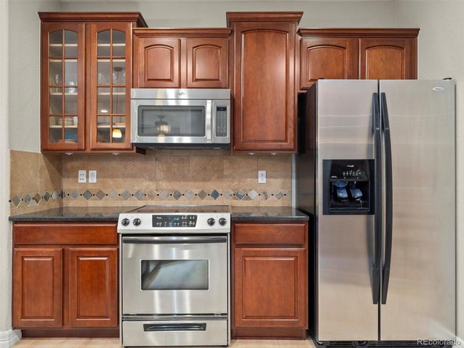 10103 Bluffmont Ln, Townhouse with 2 bedrooms, 3 bathrooms and null parking in Lone Tree CO | Image 9