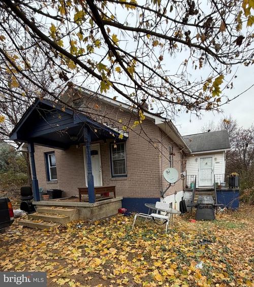 3253 Front Royal Pike, Winchester, VA, 22602-4918 | Card Image