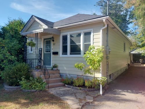 32 Henry St, Barrie, ON, L4N1C4 | Card Image