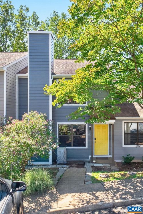 524 Whitcover Cir, CHARLOTTESVILLE, VA, 22901-3764 | Card Image
