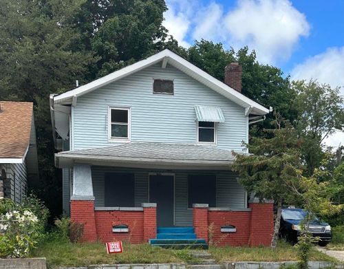 625 E Dubail Avenue, South Bend, IN, 46613-2623 | Card Image