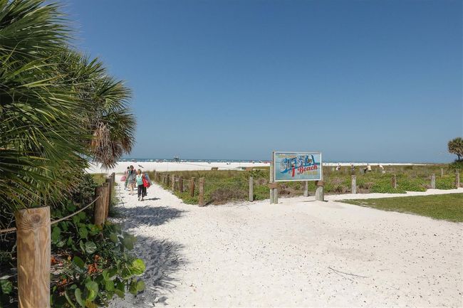 4937 Oxford Dr, House other with 3 bedrooms, 2 bathrooms and null parking in SIESTA KEY FL | Image 45