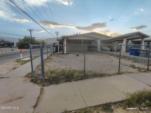 8901 Ankerson Street, El Paso, TX, 79904 | Card Image