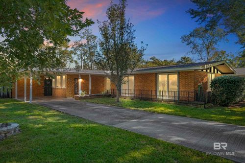 637 E Pedigo Ave, Foley, AL, 36535-3315 | Card Image