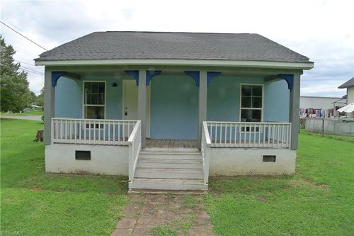 816 Olympia St, Lexington, NC, 27295-1639 | Card Image